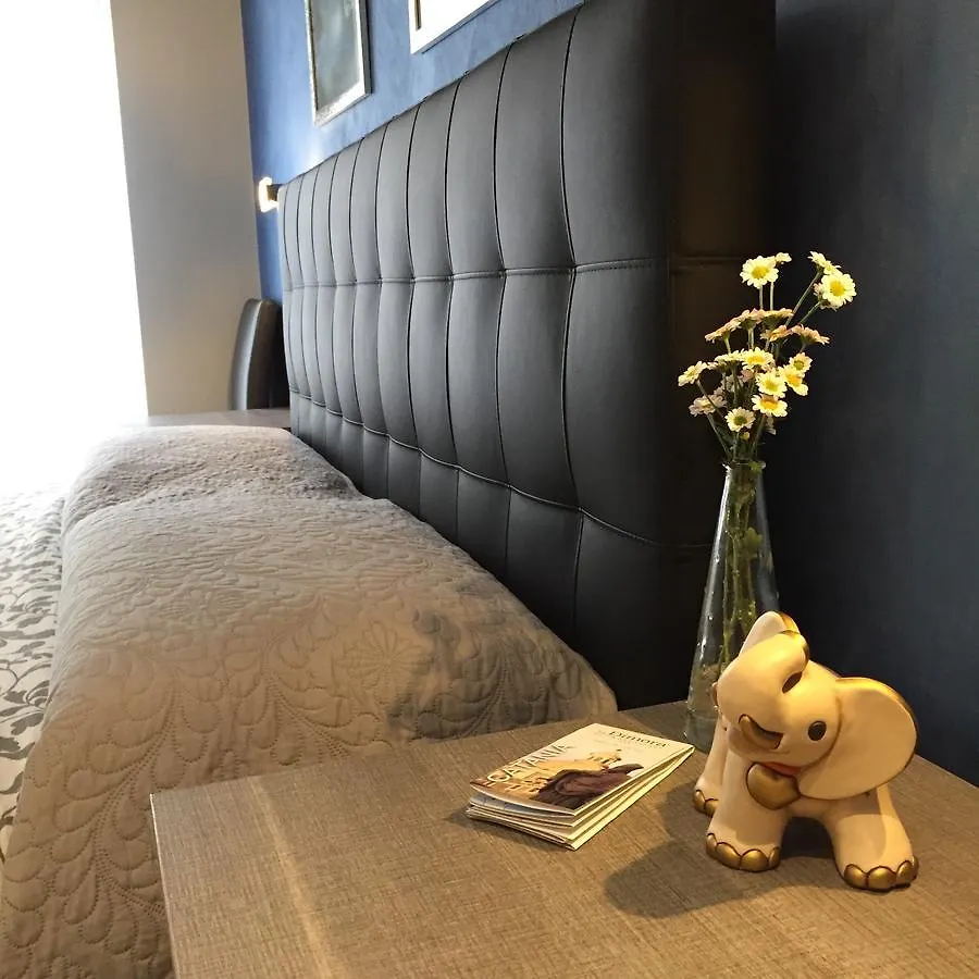 ***  La Dimora Bed & Breakfast Catania Italy